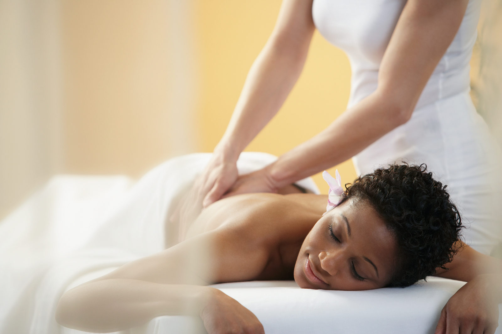 Body massage demonstration